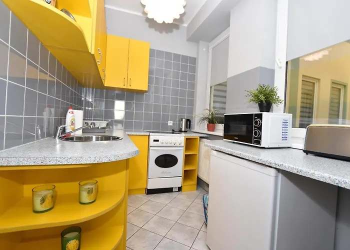 Dukes Aparthostel - Prywatne