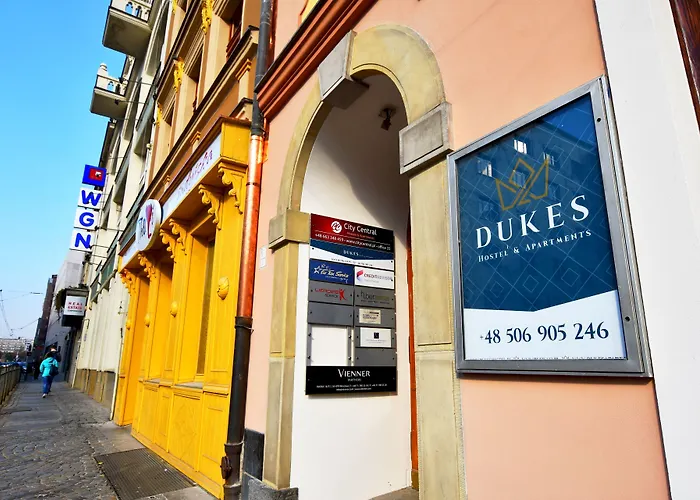 Dukes Aparthostel - Prywatne