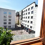 Dukes Aparthostel - Prywatne Auberge de jeunesse Wrocław
