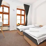 Dukes Aparthostel - Prywatne Auberge de jeunesse