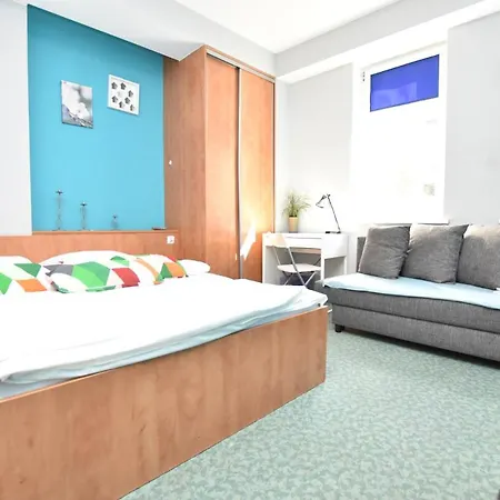 Hostel Dukes Aparthostel - Prywatne Wroclaw