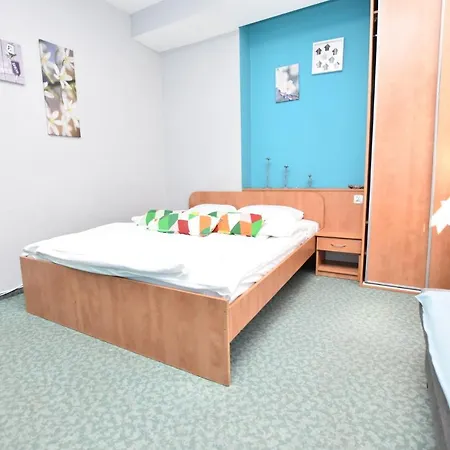 Hostel Dukes Aparthostel - Prywatne *