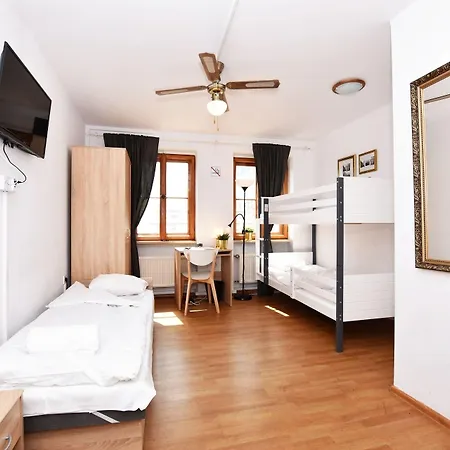 Hostel Dukes Aparthostel - Prywatne *