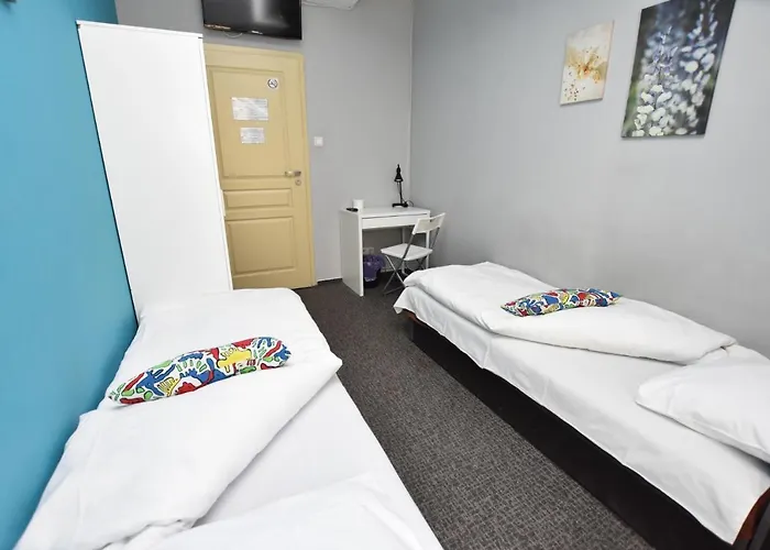 Dukes Aparthostel - Prywatne