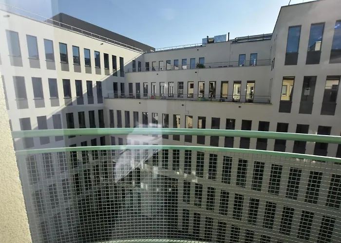 Dukes Aparthostel - Prywatne Hostel Wroclaw